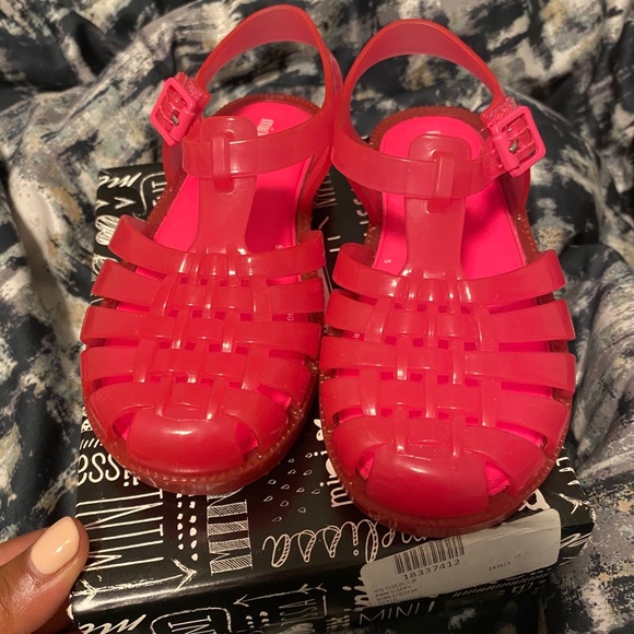 Mini Mellissa worn 1 time size 10 - Picture 2 of 2